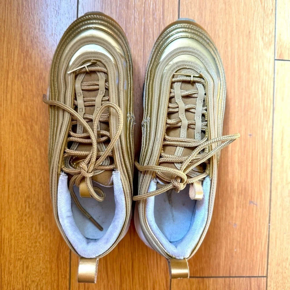 Womens Nike Air Max 97 QS Size 6 Metallic Gold Metallic Gold White CJ0625-700